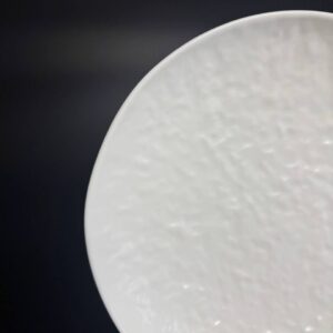 Керамічне блюдо з фактурною поверхнею 28 см