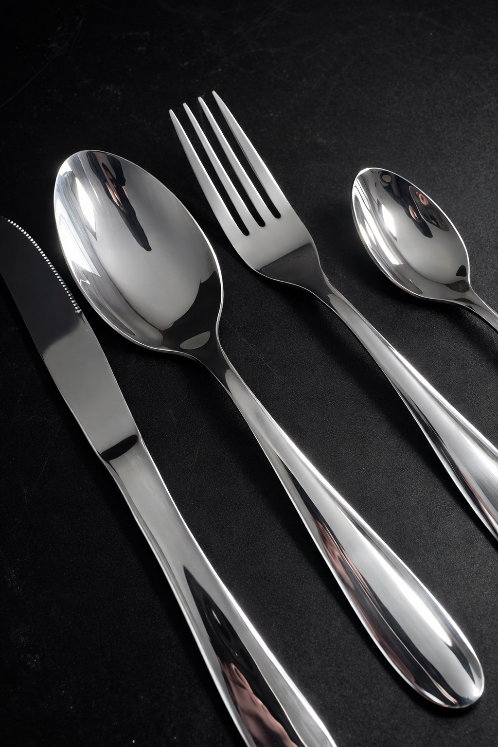 Набір столових приладів 24 предмети 20-1