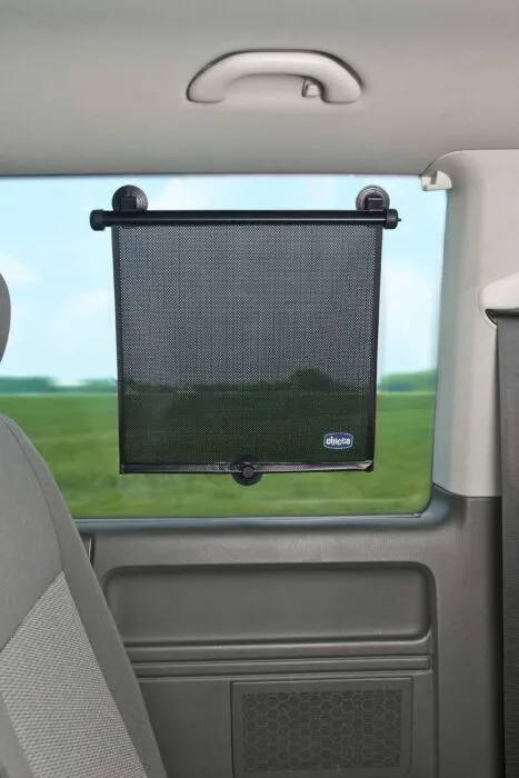 Сонцезахисна шторка на коліщатках для автомобіля 40*60 cm
