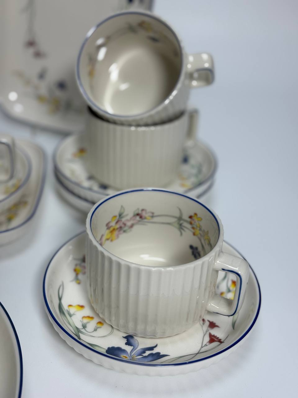 Столовий сервіз на 6 персон 33 предмети RG 1122