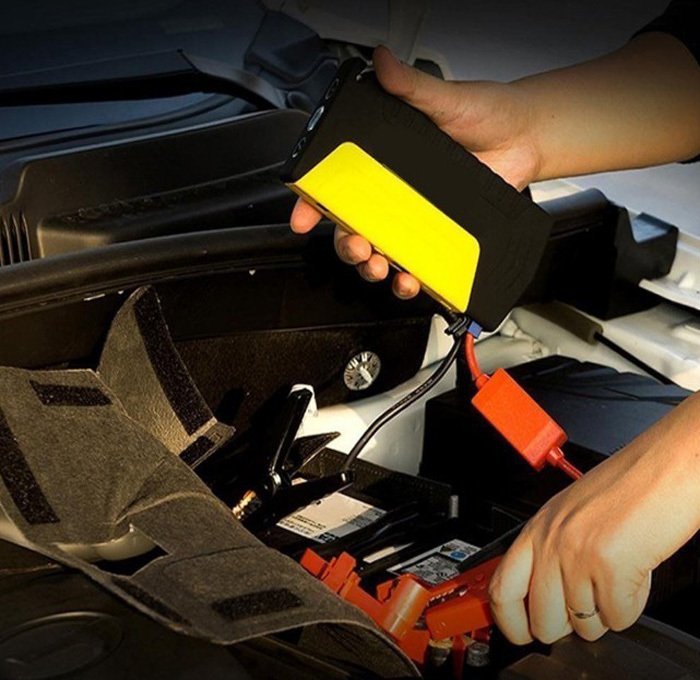 Автомобільний пускозарядний пристрій Jump Starter 9980 мАг з компресором у кейсі